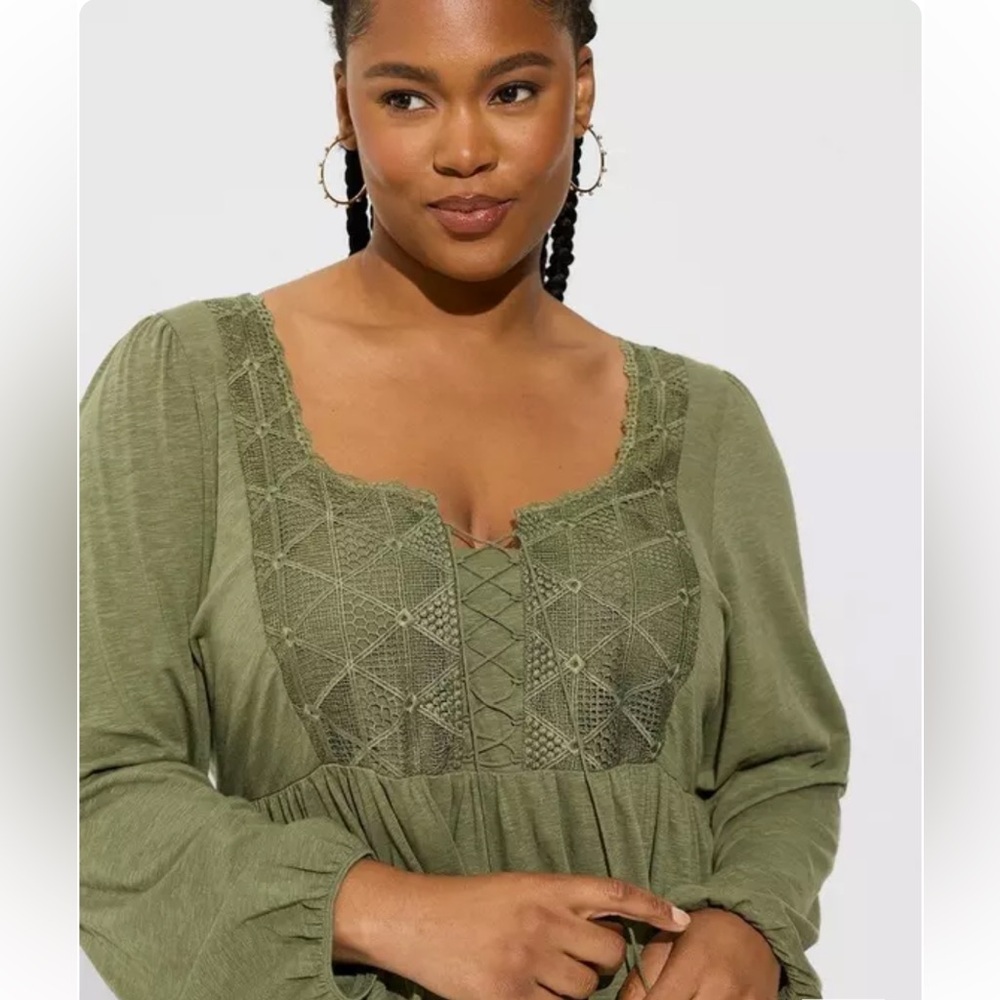TORRID lace up, empire waste top - Picture 2 of 10
